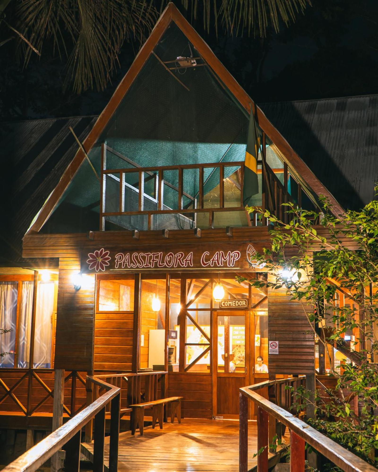 马尔多纳多港 Passiflora Camp旅馆 外观 照片